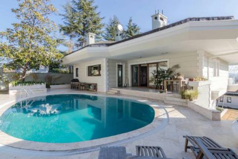 Villa For Rent In Sariyer - Istanbul