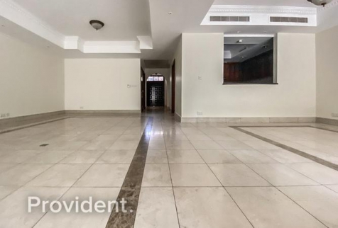 فيلا للإيجار فى دبي مرينا - دبي - دبيّ