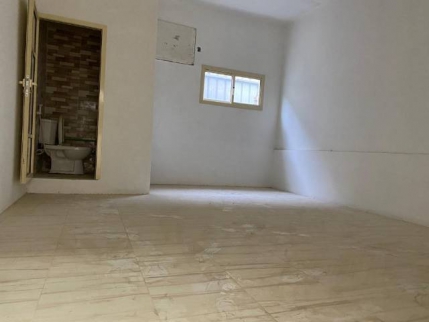 Building For Rent In Hamala - Northern