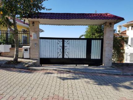 Villa For Rent In Buyukgekmege - Istanbul