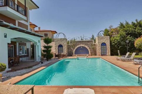 Villa For Rent In Buyukgekmege - Istanbul