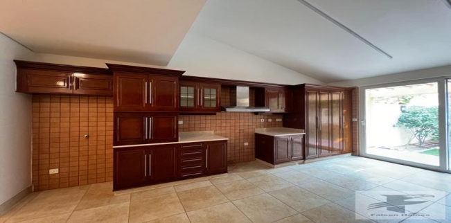 Villa For Rent