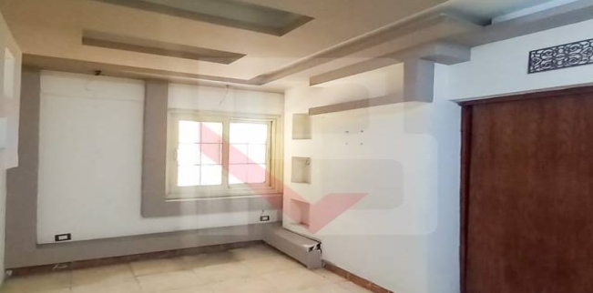 شقة للبيع فى سان استيفانو - قسم الرمل - الإسكندرية