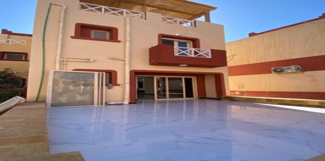 فيلا للبيع فى قسم مارينا العلمين السياحي - مطروح