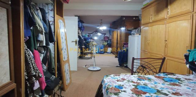 شقة للبيع فى محرم بك - قسم محرم بك - الإسكندرية