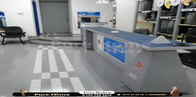 محل تجاري للإيجار فى لوران - قسم الرمل - الإسكندرية